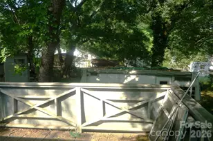 407 N Pear St, Gastonia, NC 28054 - Photo 14