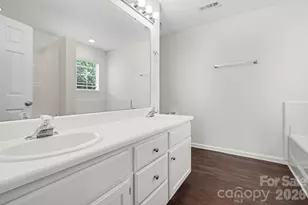 12127 Landing Green Dr, Charlotte, NC 28277 - Photo 10