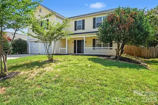9828 Aventide Ln, Charlotte, NC 28215 - Photo 2