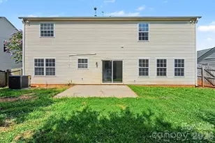 9828 Aventide Ln, Charlotte, NC 28215 - Photo 22