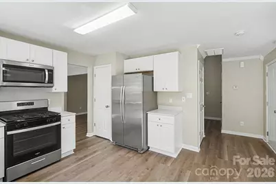 9828 Aventide Lane, Charlotte, NC 28215 - Photo 6