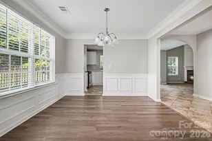 7824 Belchester Cir, Charlotte, NC 28215 - Photo 4