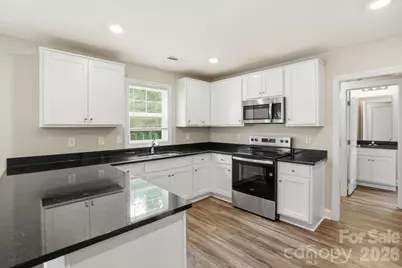 3109 Cochrane Drive, Charlotte, NC 28269 - Photo 8