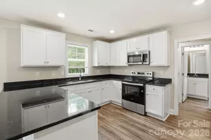 3109 Cochrane Dr, Charlotte, NC 28269 - Photo 8