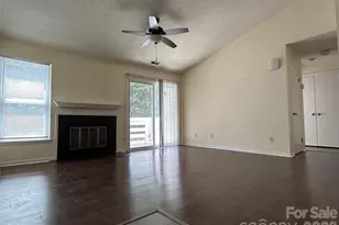 9605 Vinca Cir, Charlotte, NC 28213 - Photo 6