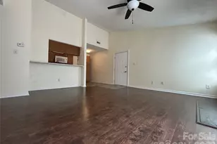 9605 Vinca Cir, Charlotte, NC 28213 - Photo 4
