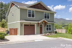 101 Towne Pl, Clyde, NC 28721 - Photo 2