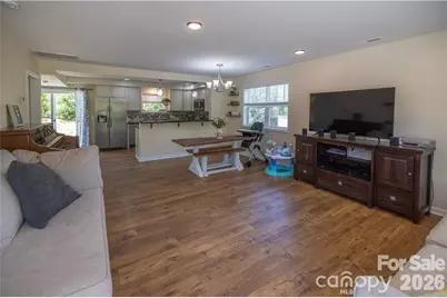 101 Towne Place, Clyde, NC 28721 - Photo 6