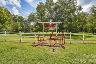 2727 N Moore Rd, Robbins, NC 27325 - Photo 32