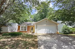 2227 Mancke Dr, Rock Hill, SC 29732 - Photo 4