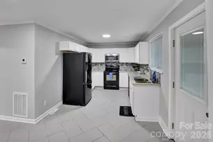 445 Peachtree St, Albemarle, NC 28001 - Photo 18
