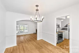 2330 Roswell Ave, Charlotte, NC 28207 - Photo 14
