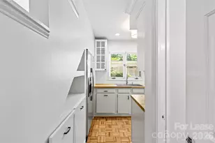2330 Roswell Ave, Charlotte, NC 28207 - Photo 18