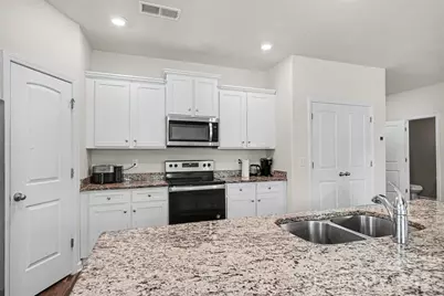 1112 Creedmore Court, Charlotte, NC 28215 - Photo 8