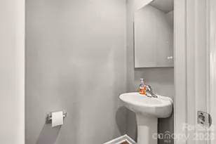 1112 Creedmore Ct, Charlotte, NC 28215 - Photo 12