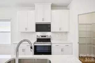 2455 Maxton Dr, Salisbury, NC 28144 - Photo 6