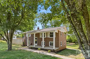 3806 Amsbury Rd, Concord, NC 28025 - Photo 2