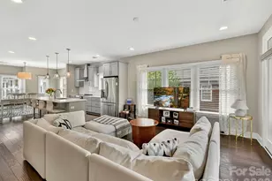 131 Grandin Rd, Charlotte, NC 28208 - Photo 2