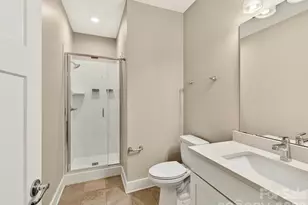 131 Grandin Rd, Charlotte, NC 28208 - Photo 18