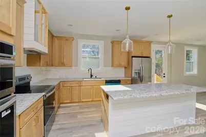 3905 Plainview Road, Charlotte, NC 28208 - Photo 16