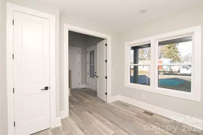 3905 Plainview Road, Charlotte, NC 28208 - Photo 10