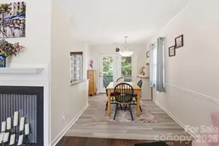6027 Crape Myrtle Ln, Charlotte, NC 28216 - Photo 10