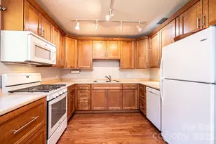 1759 12th St NE, Hickory, NC 28601 - Photo 18