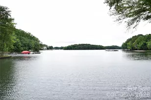 449 Windward Dr, Davidson, NC 28036 - Photo 4