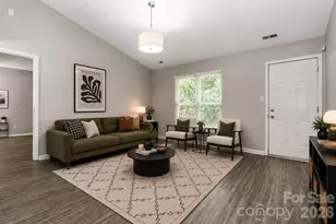 2721 Fairstone Ave, Charlotte, NC 28269 - Photo 2