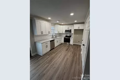 806 Maupin Avenue, Salisbury, NC 28144 - Photo 2