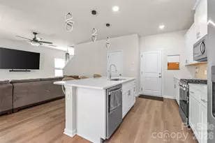 380 Olympia Wy, York, SC 29745 - Photo 10