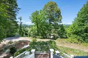 43 Charles Marlowe Dr, Fairview, NC 28730 - Photo 2