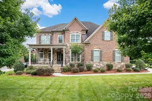 7323 Harcourt Crossing, Fort Mill, SC 29707 - Photo 2