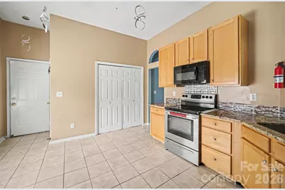 10026 Dauphine Drive, Charlotte, NC 28216 - Photo 14