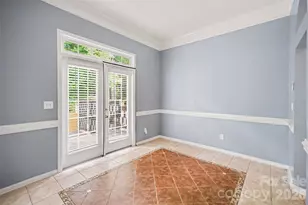 10026 Dauphine Dr, Charlotte, NC 28216 - Photo 12
