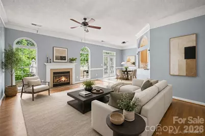 10026 Dauphine Drive, Charlotte, NC 28216 - Photo 6