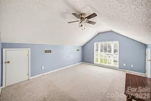 10026 Dauphine Dr, Charlotte, NC 28216 - Photo 32
