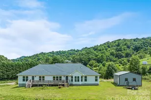232 Apple Hill Dr, Waynesville, NC 28786 - Photo 6