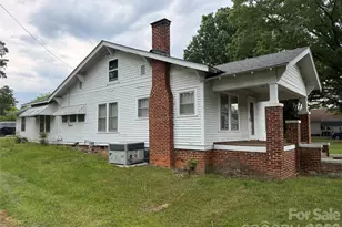 1724 Lowder St, Albemarle, NC 28001 - Photo 2
