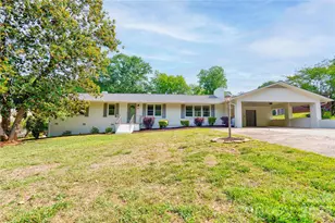 809 Forest Hills Dr, Shelby, NC 28150 - Photo 2