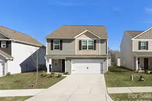 8128 Derby Woods Ln, Charlotte, NC 28214 - Photo 1