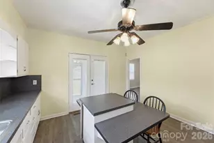 204 Hampshire Ln, Clover, SC 29710 - Photo 10
