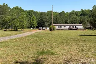 365 Guernsey Ln, Roebuck, SC 29376 - Photo 10