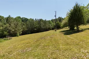 365 Guernsey Ln, Roebuck, SC 29376 - Photo 2