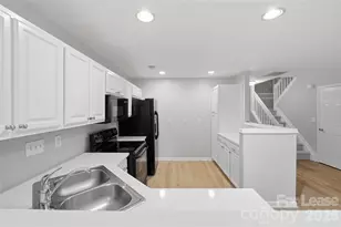 8144 Christmas Ct, Charlotte, NC 28216 - Photo 12