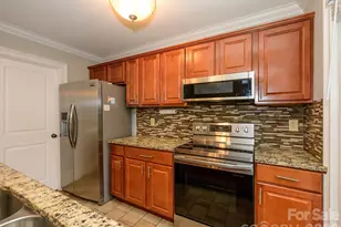 6060 Acadian Woods Dr, Charlotte, NC 28227 - Photo 18