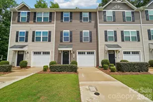 5024 Winding Jordan Ln, Charlotte, NC 28269 - Photo 2
