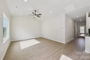3421 Yorkshire Dr, Gastonia, NC 28052 - Photo 4