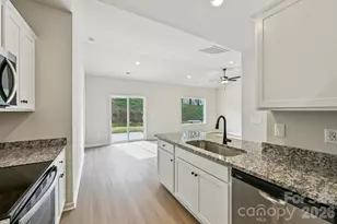 3421 Yorkshire Dr, Gastonia, NC 28052 - Photo 2
