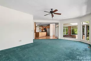 39 Beaumont Dr, Hendersonville, NC 28739 - Photo 4